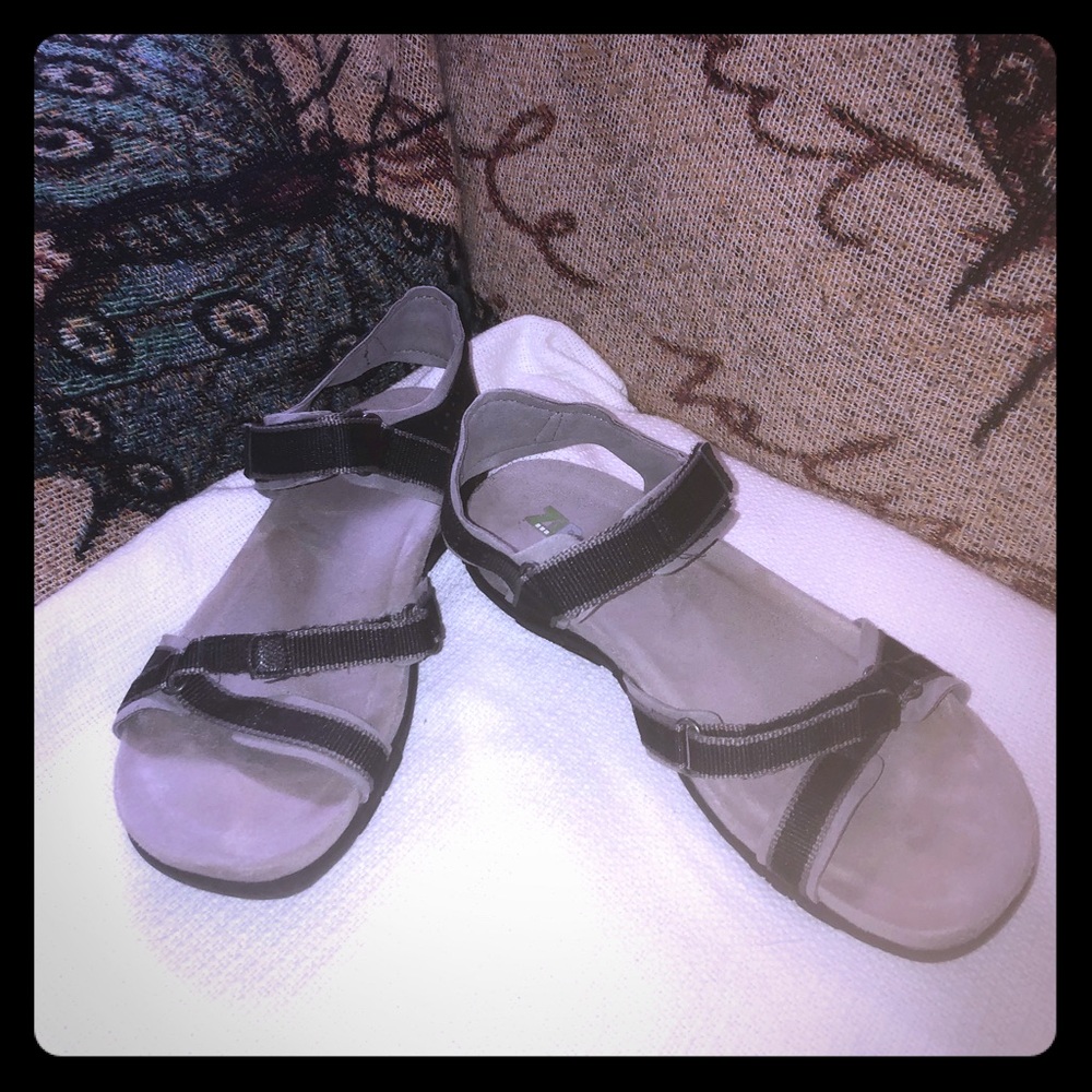 Black sandals
